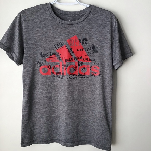 Boys Adidas Soccer Tee Sz 14/16 - Picture 1 of 7